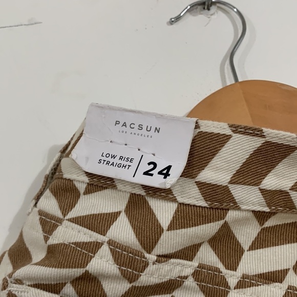 NWT PacSun Brown Chevron Low Rise Straight Leg Jeans size 24 - Picture 9 of 11